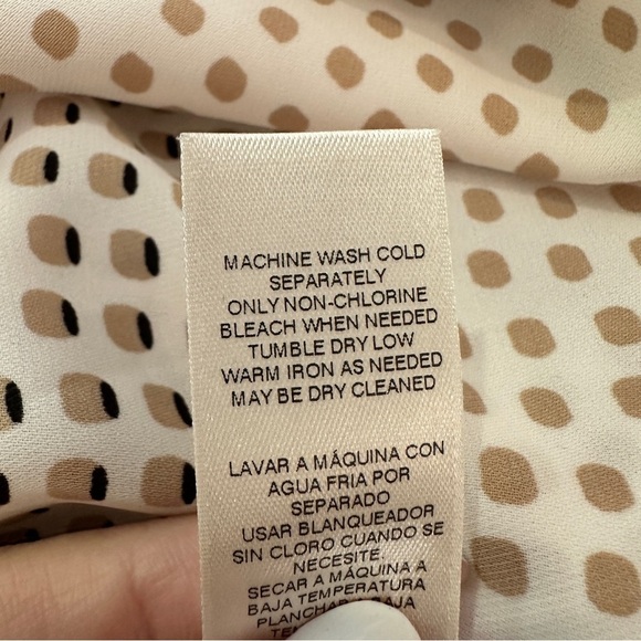 White House Black Market Polka Dot Market Grid Sleeveless Blouse Size M - Picture 11 of 14